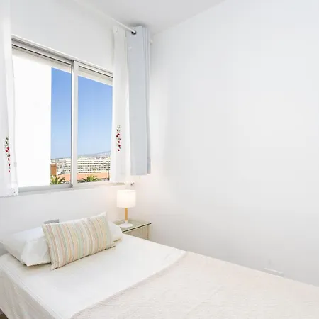 Spacious 3-bedroom With Pool & Balcony - Steps From Puerto Colon, & Local Attractions * Costa Adeje (Tenerife)