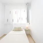 Spacious 3-bedroom With Pool & Balcony - Steps From Puerto Colon, & Local Attractions Apartament