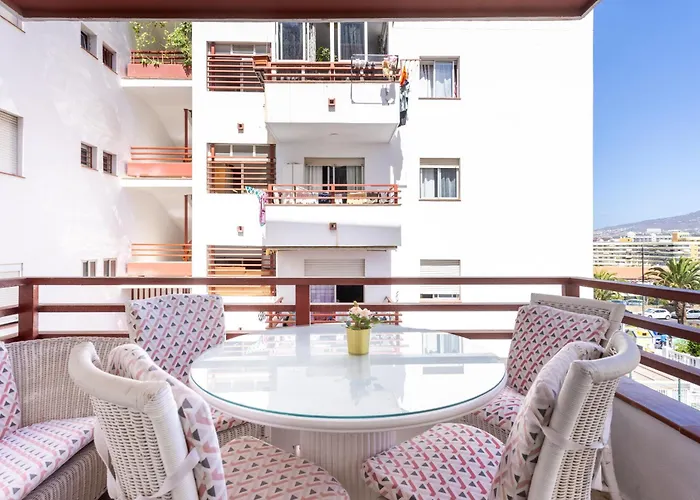 Spacious 3-bedroom With Pool & Balcony - Steps From Puerto Colon, & Local Attractions Apartment *